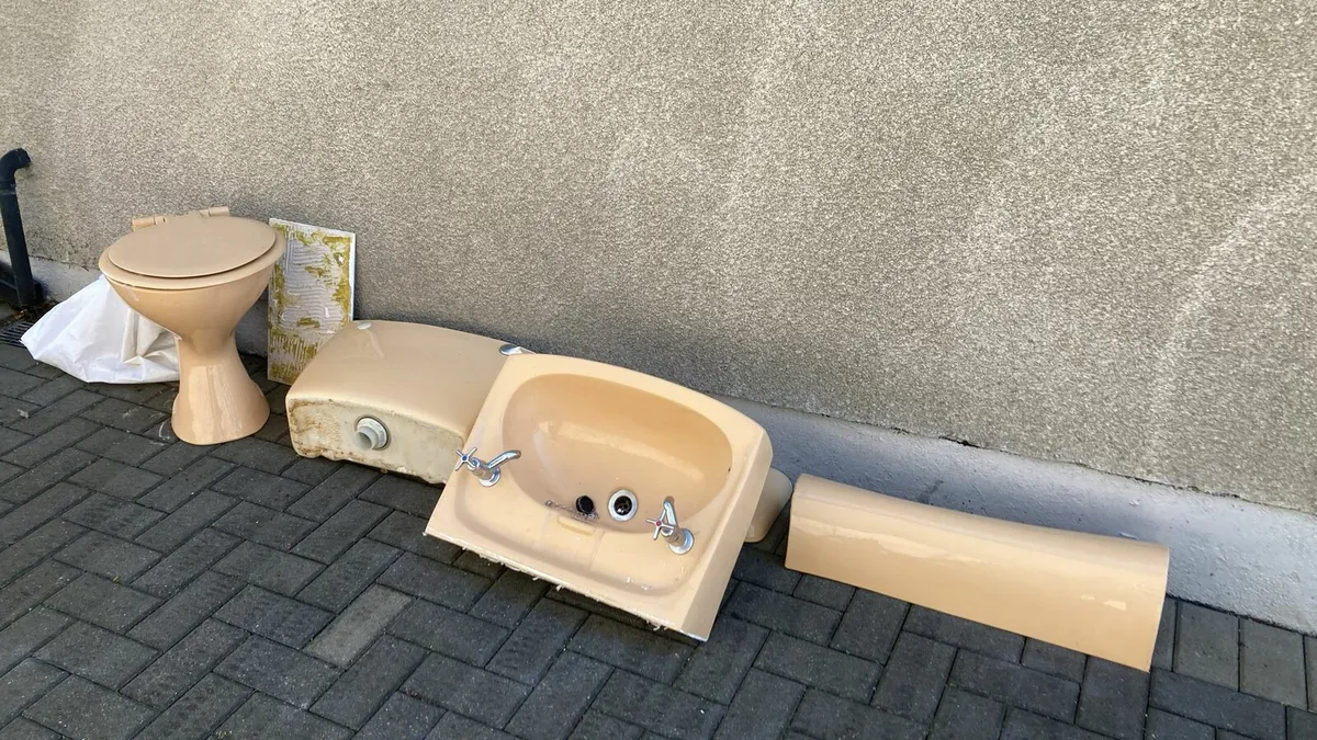Bathroom set