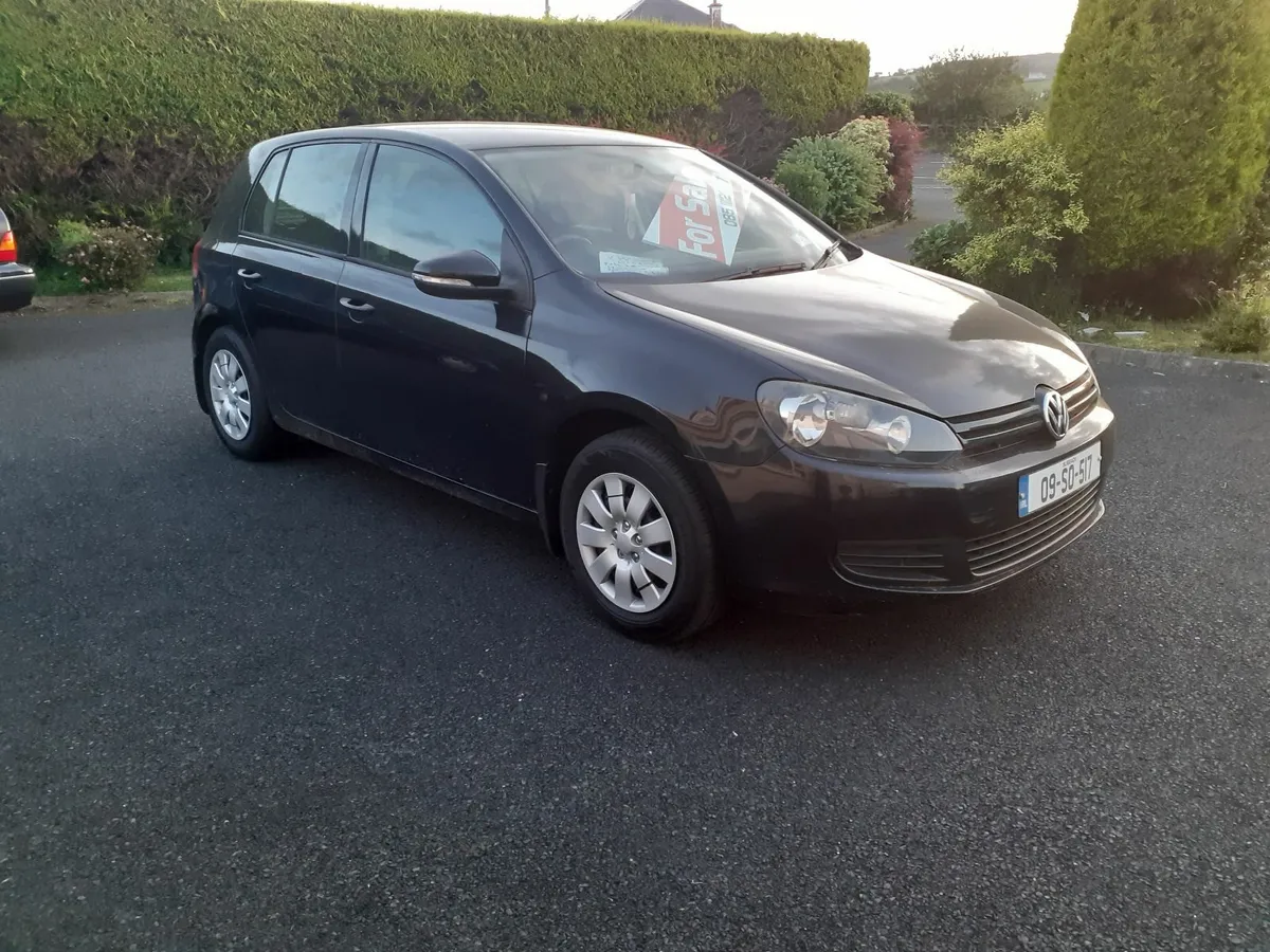Volkswagen Golf 2009 - Image 1
