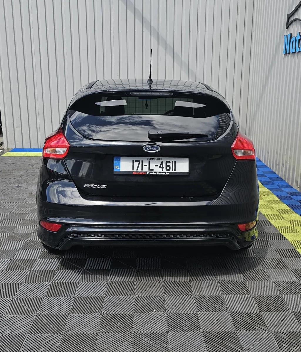 2017 Ford Focus 1.5 ST-Line TDCi 120HP - Image 4