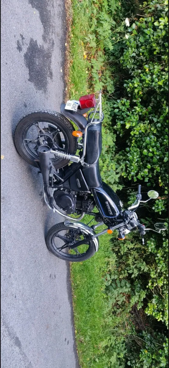 SUZUKI BLACK GN125 - Image 4