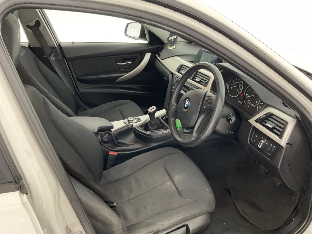 BMW 3-Series 2014 For Auction!! - Image 4