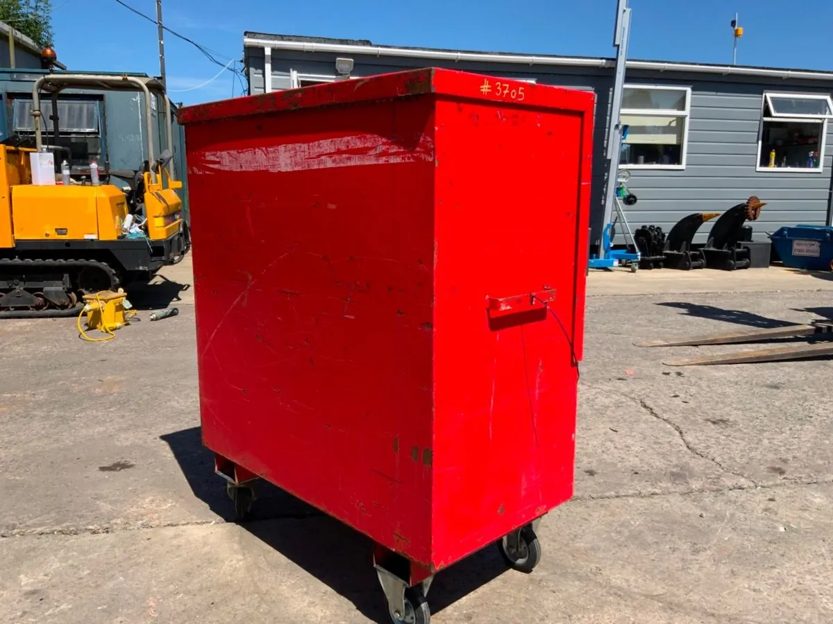 ARMOGUARD TOOL STORAGE CHEST........3705. - Image 4