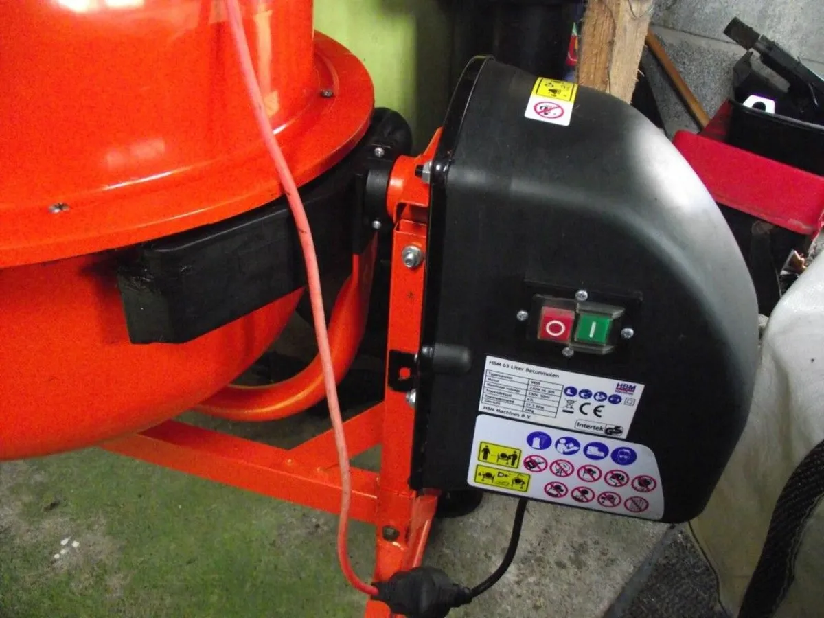 Portable Cement Mixer - as new - unused - Image 4