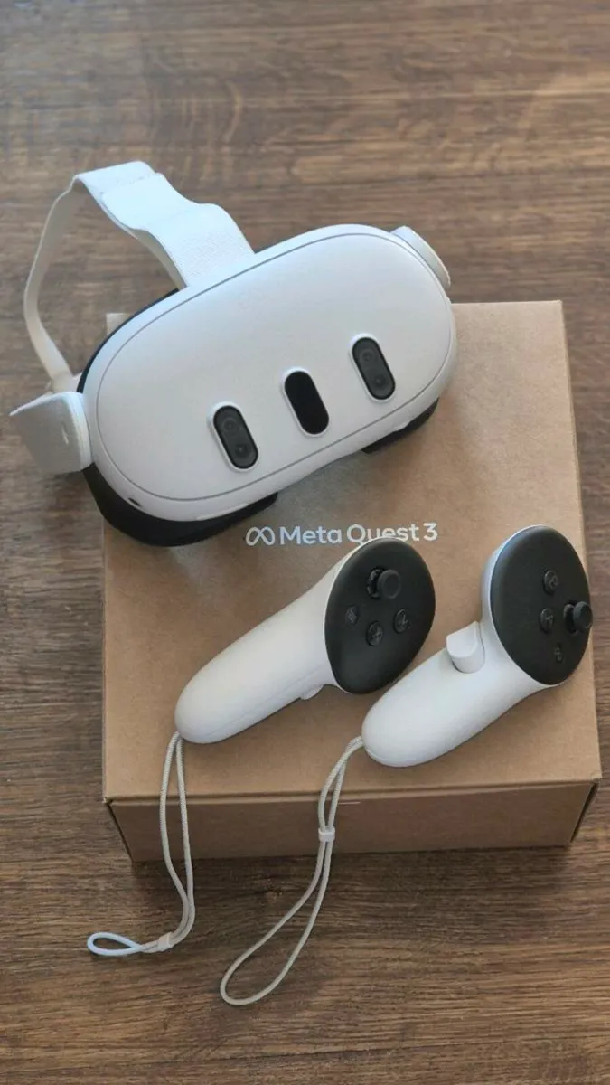 Meta Quest 3 VR - 128gb - Image 3