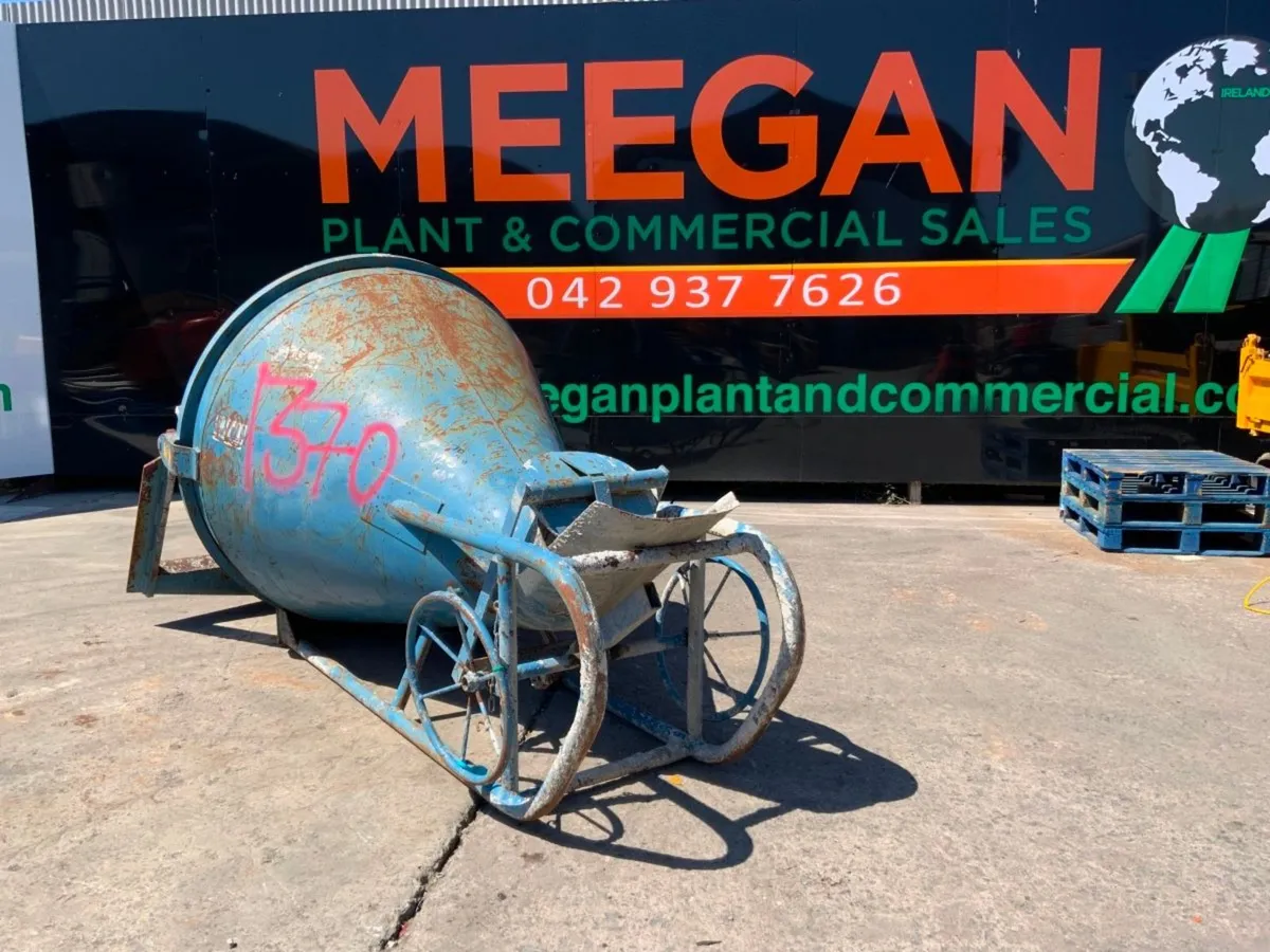 1500lts CONQUIP CONEFLOW CONCRETE SKIP...1370. - Image 1