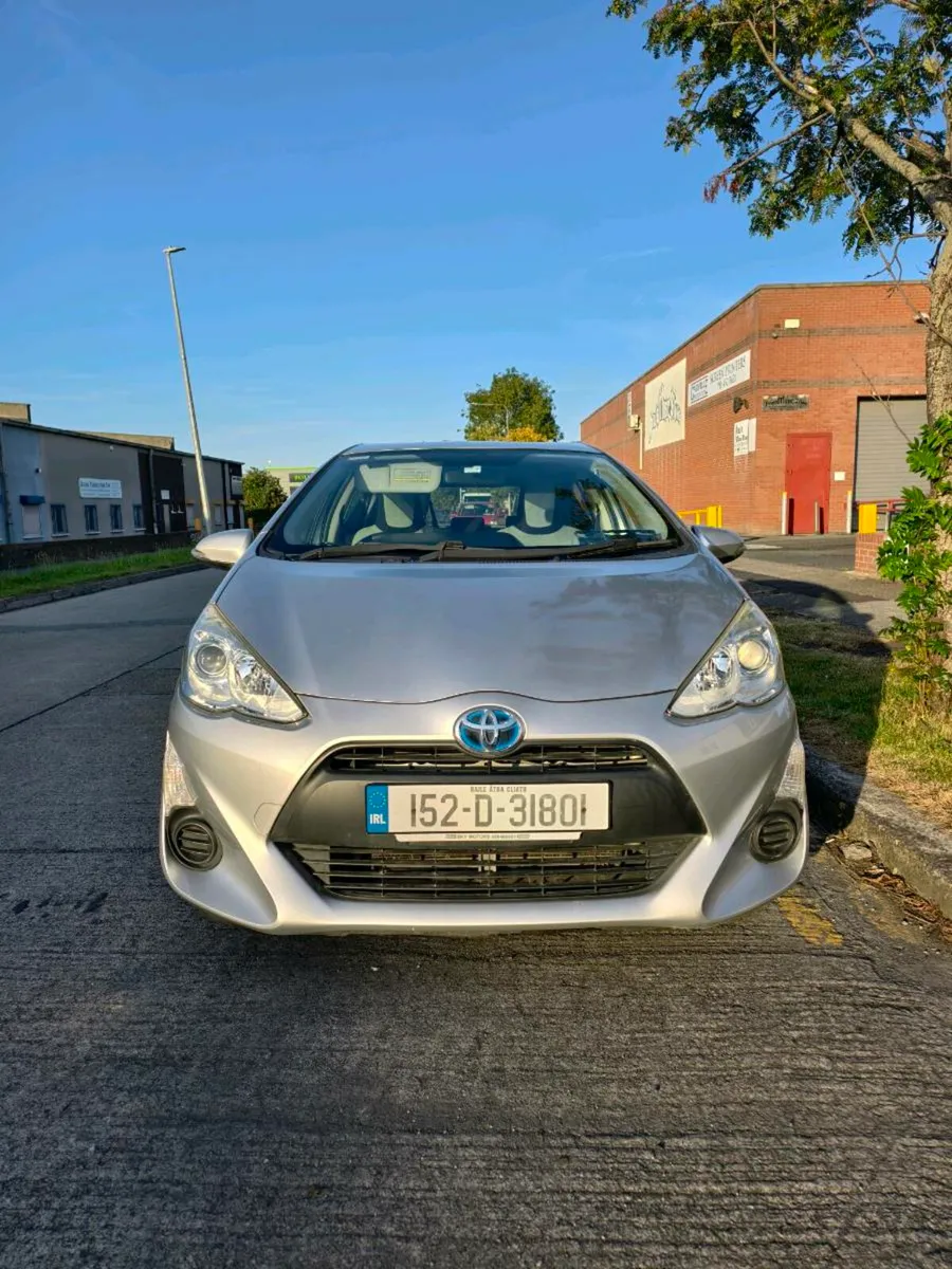 Automatic Hybrid Toyota Aqua 2016 NCT 10/26 - Image 2