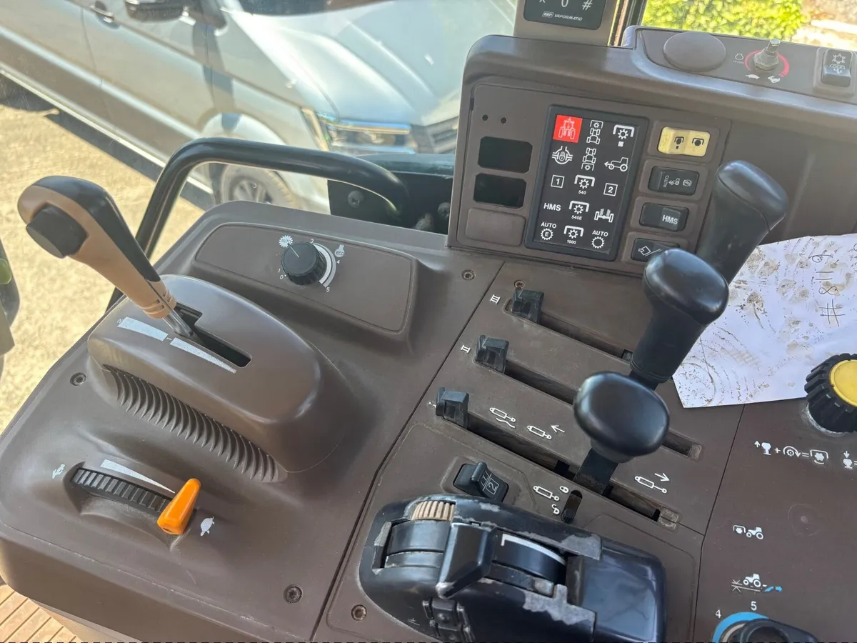 2002,JOHN DEERE 6820 TLS 50 K - Image 3