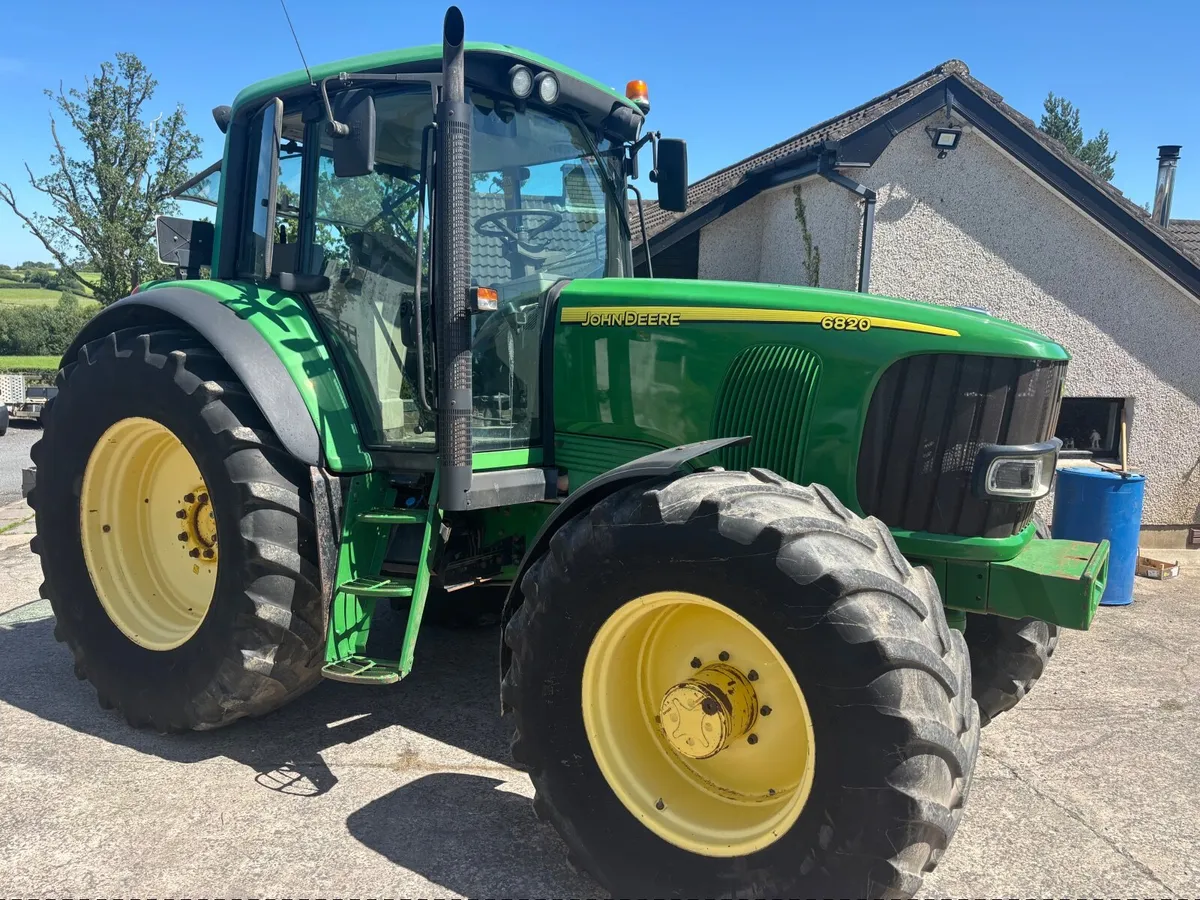 2002,JOHN DEERE 6820 TLS 50 K - Image 1