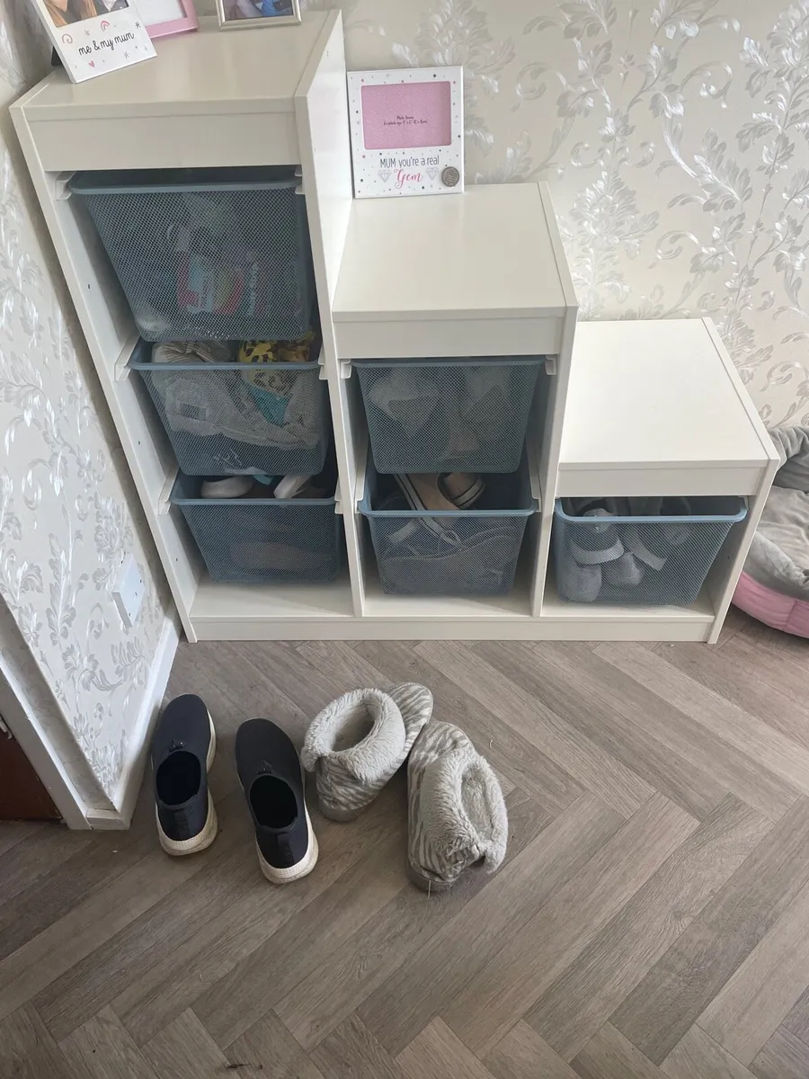 Storage unit