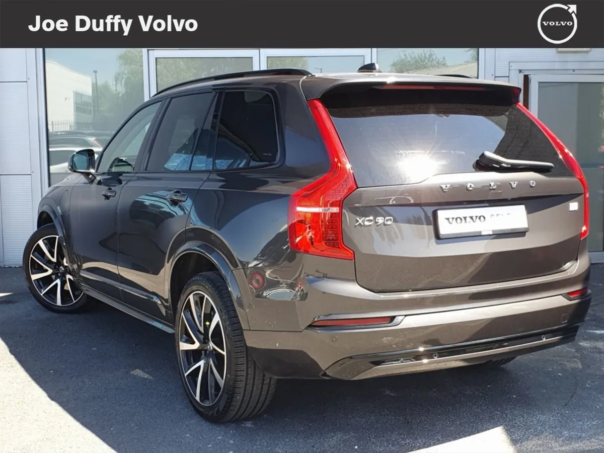 Volvo XC90 Ultimate Dark T8 Phev - Image 3