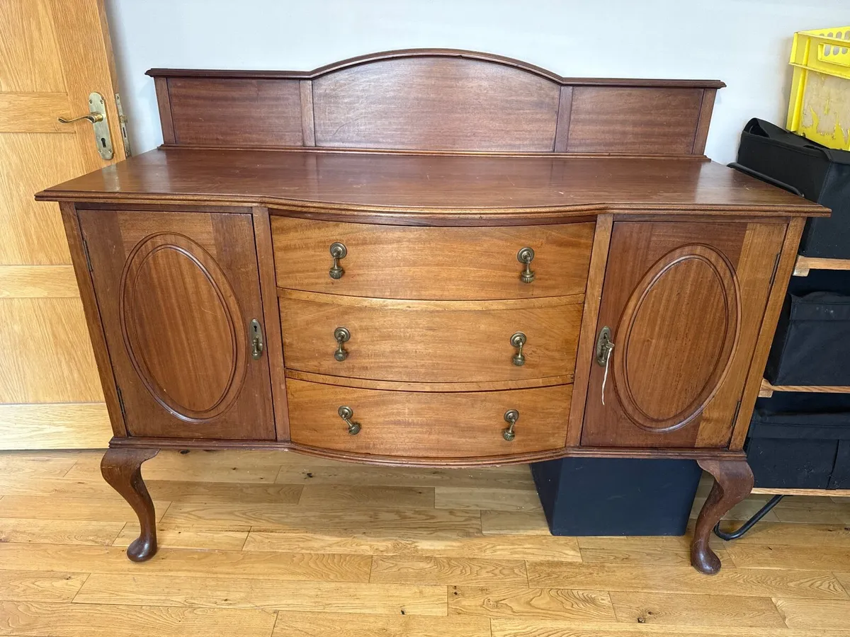 Victorian mahogany sideboard - Image 1
