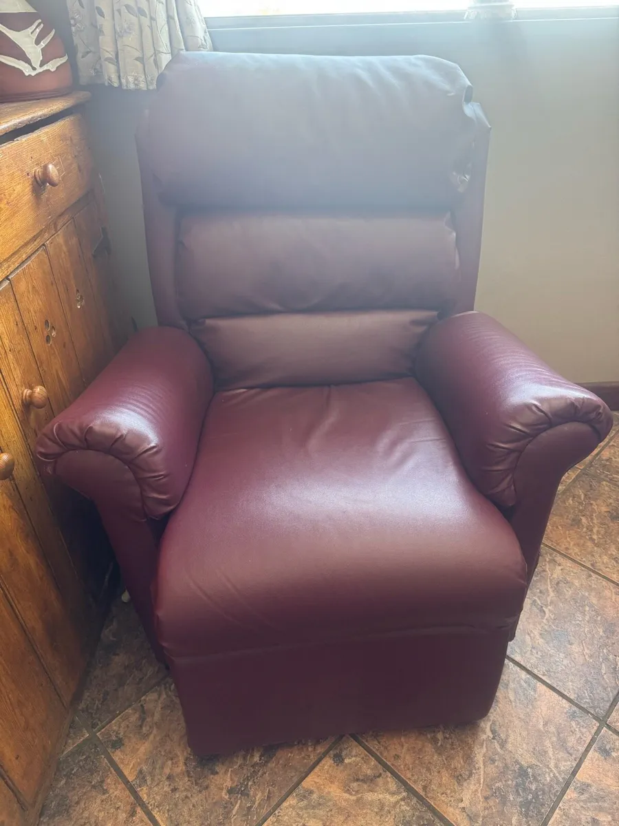Electric Recliner chair - Image 1