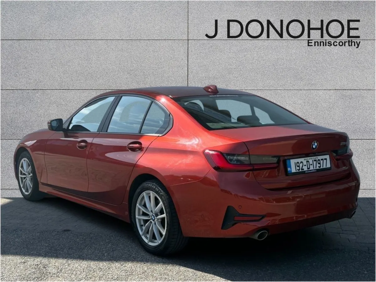 BMW 3 Series 318d SE Comfort Pack - Image 2