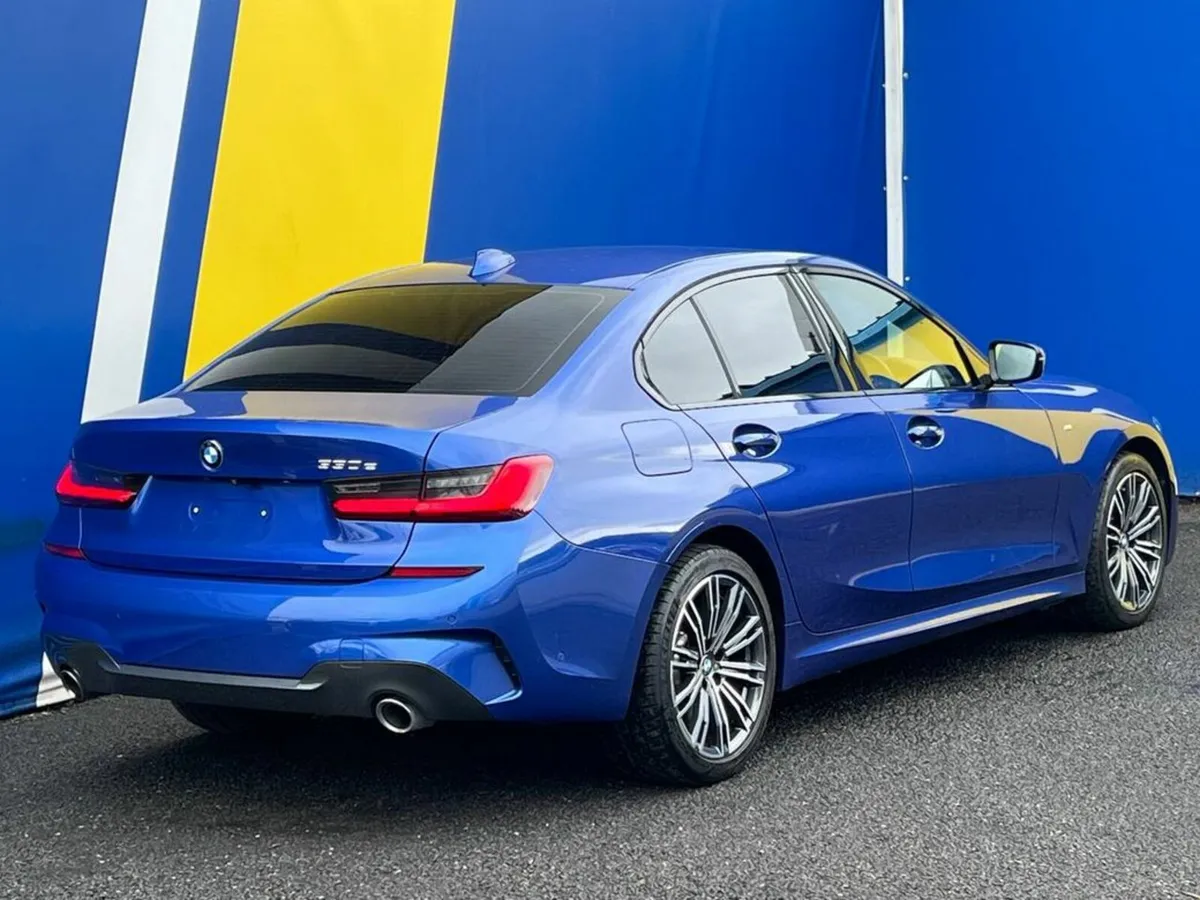 BMW 3-Series 330e M-SPORT 2.0 HYBRID // LEATHER HE - Image 4