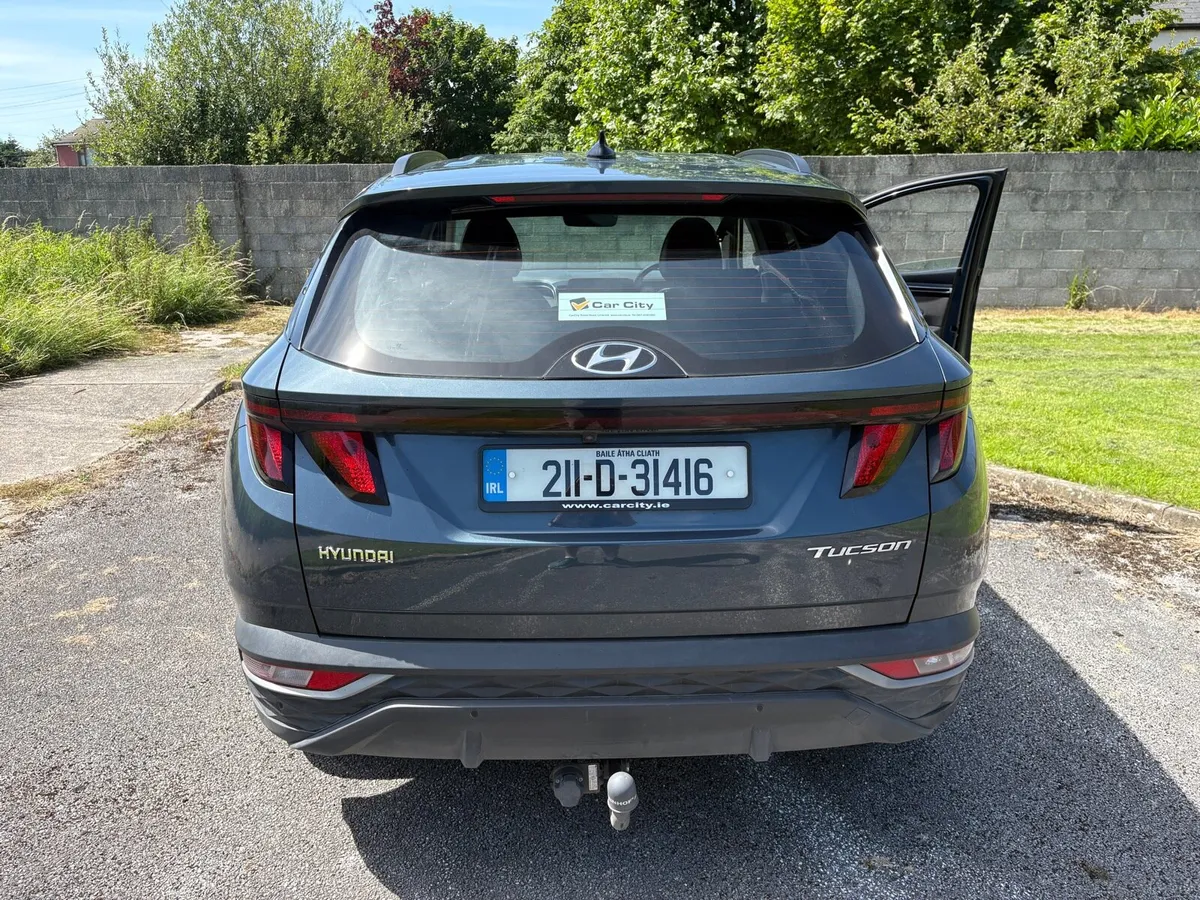 Hyundai Tuscon Executive 5DR - Image 3