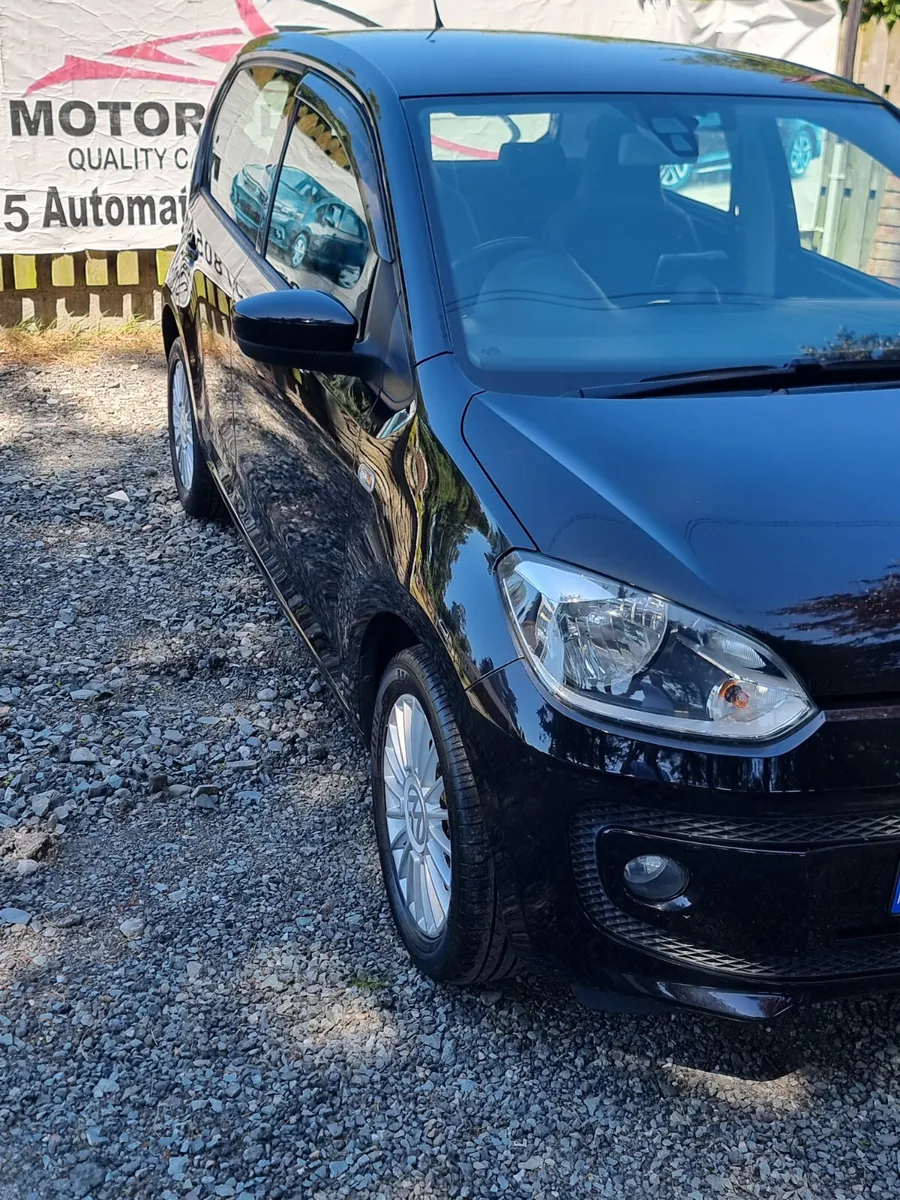 2014 Volkswagen up 1.0 L Automatic - Image 2