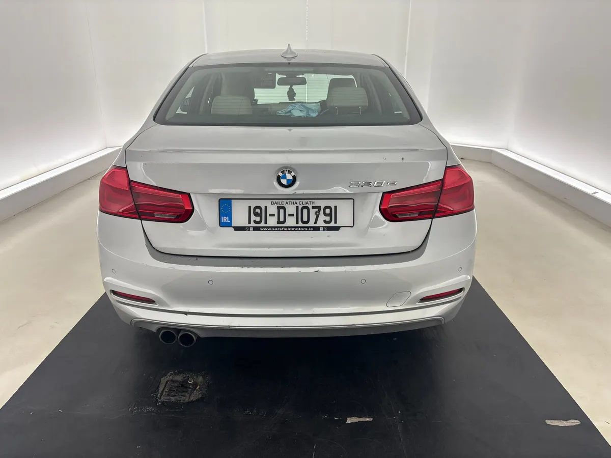 BMW 3-Series 2019 For Auction!! - Image 4