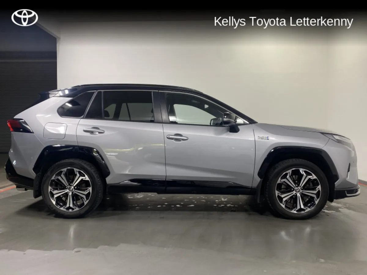 Toyota RAV4 RAV4 PLUG-IN HYBRID SPORT - Image 3