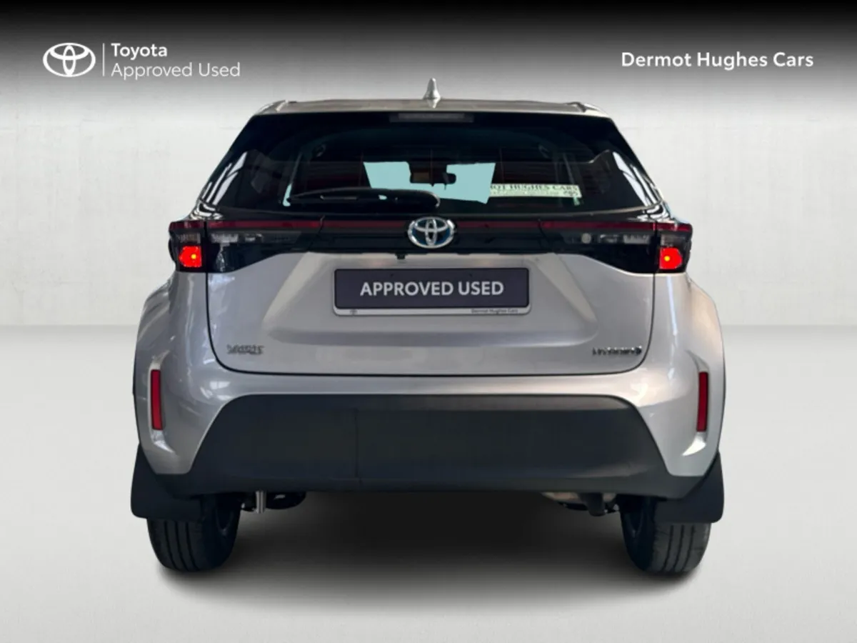 Toyota Yaris Cross CR CROSS LUNA 4DR AUTO - Image 4