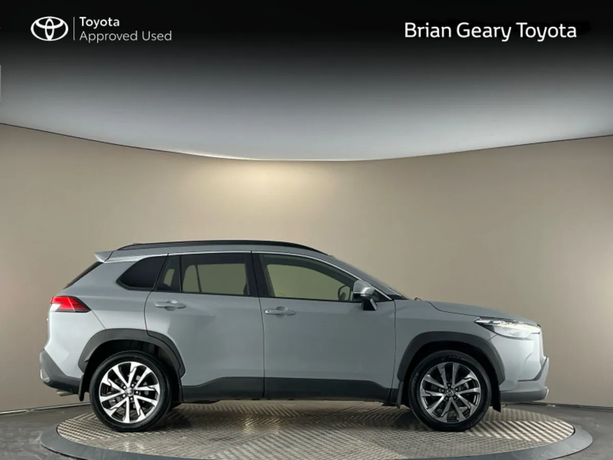 Toyota Corolla Cross HYBRID 2.0 SPORT - Image 3