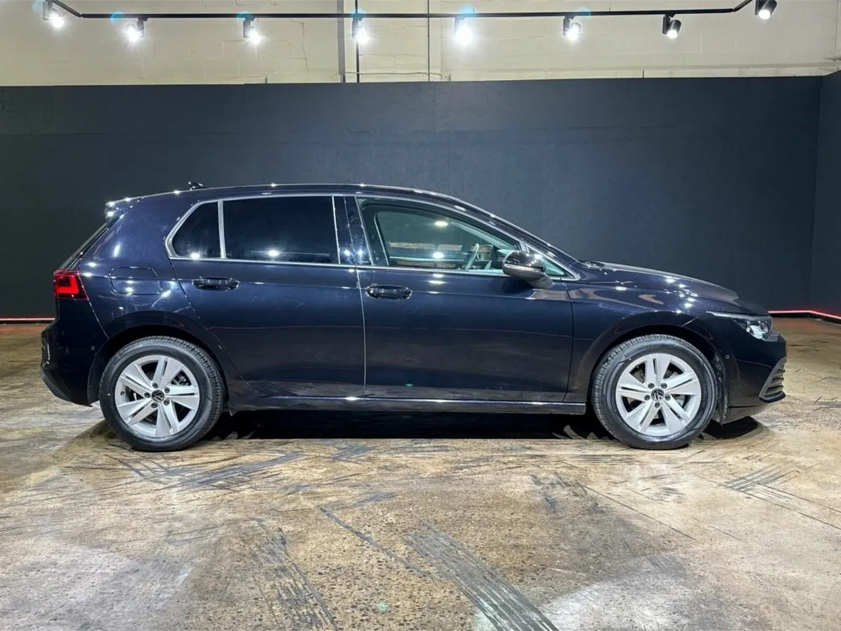 Volkswagen Golf 1.0 AUTOMATIC ETSI ACTIVE - Image 3