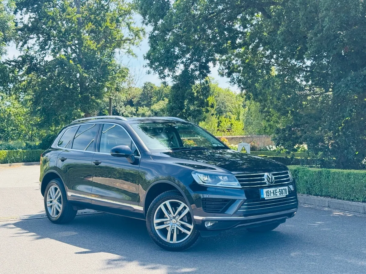 VW Touareg 3.0 4X4 Genuine Crew-Cab - Image 3