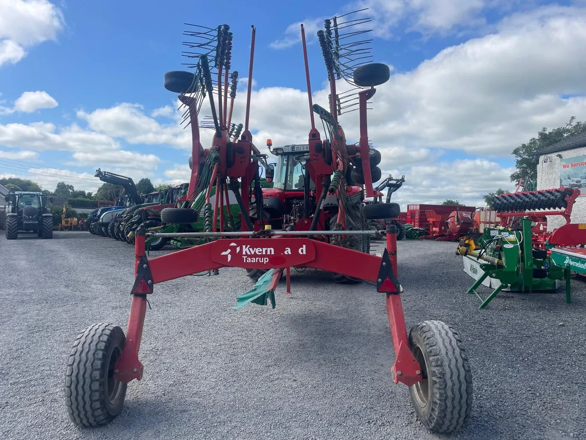 Kverneland 9472 C Twin Rotor Rake - Image 3