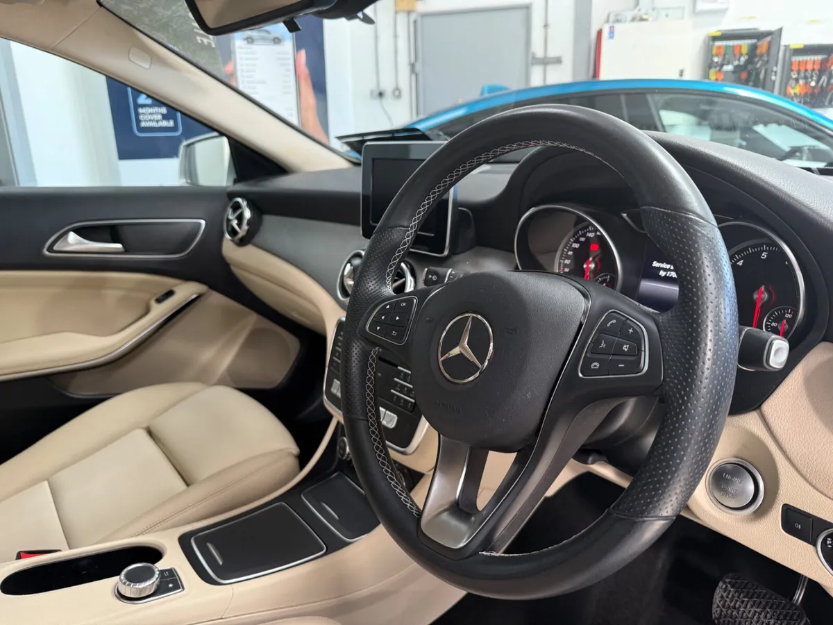Mercedes-Benz GLA 2019  STYLE. AUTOMATIC - Image 3