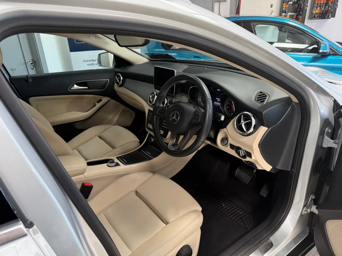 Mercedes-Benz GLA 2019  STYLE. AUTOMATIC - Image 4