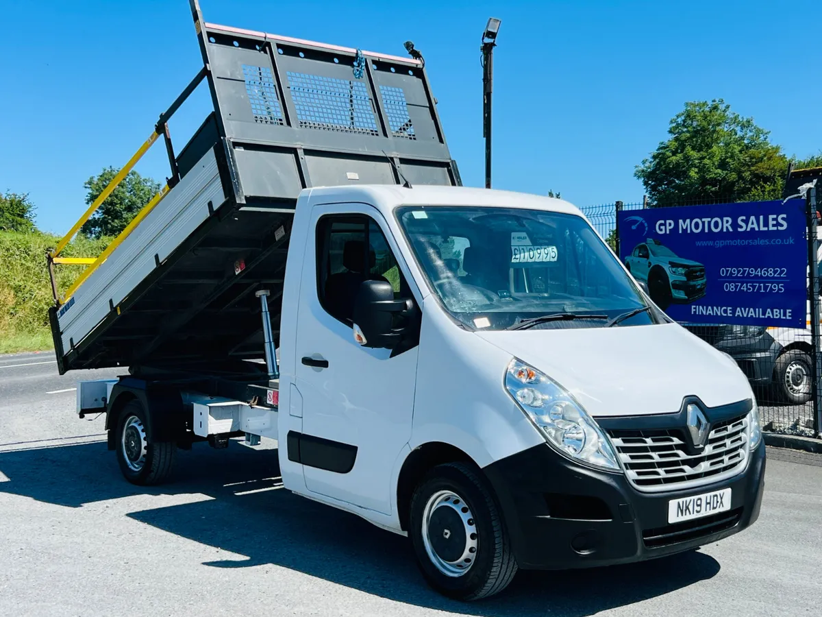 2019 Renault Master Tipper €13750 ON IRISH REG - Image 1