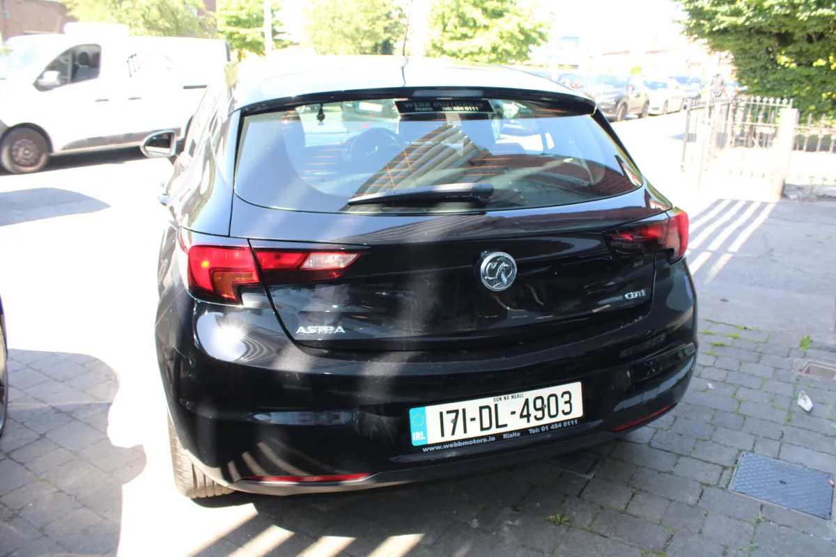 OPEL Astra 1.6 CDTI DESIGN 2017 - Image 4