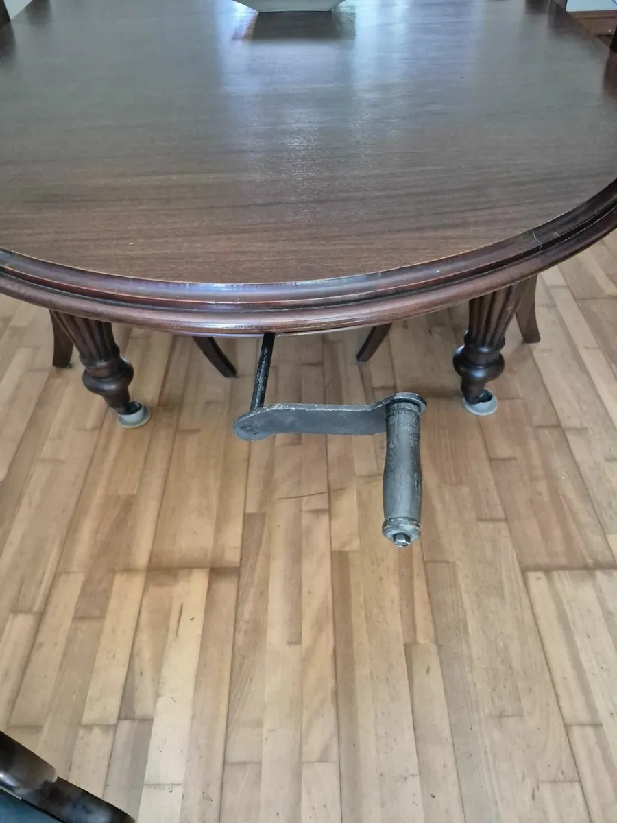 Dining table and chairs - Image 3