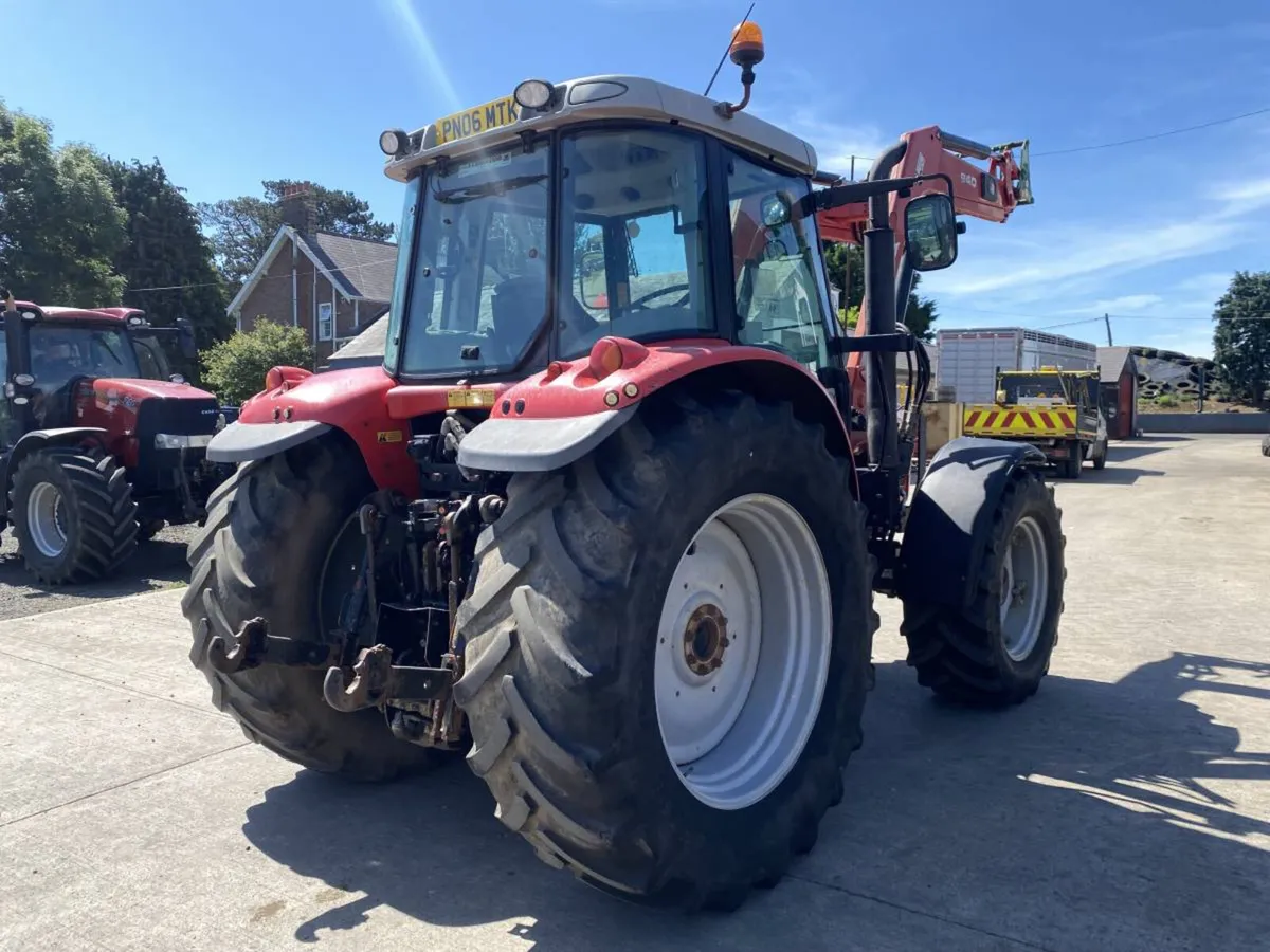 2006 Massey Ferguson 6470 Dyna 6 - Image 2
