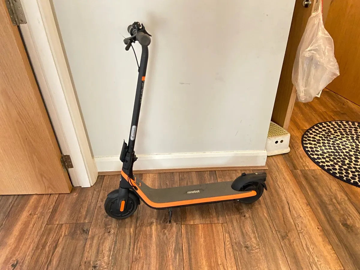 Kids e-scooter - Image 2