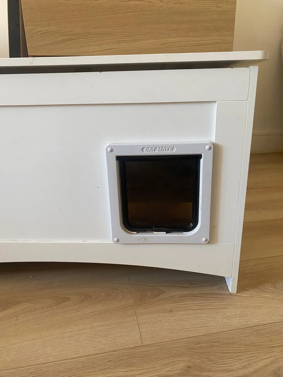 Litter box chest - Image 1