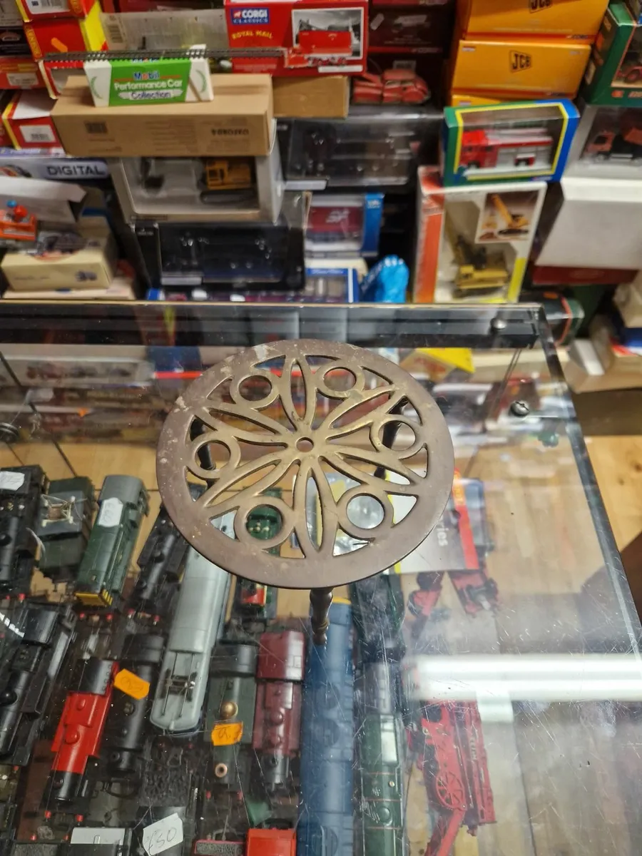 Vintage Brass Stand - Image 1