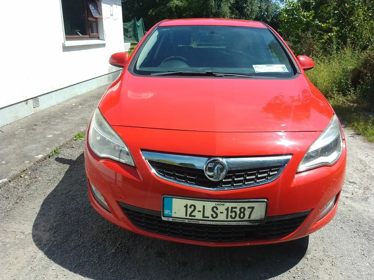 2012 ASTRA DIESEL tax end 08/25 NCT 13/10 2025 - Image 3
