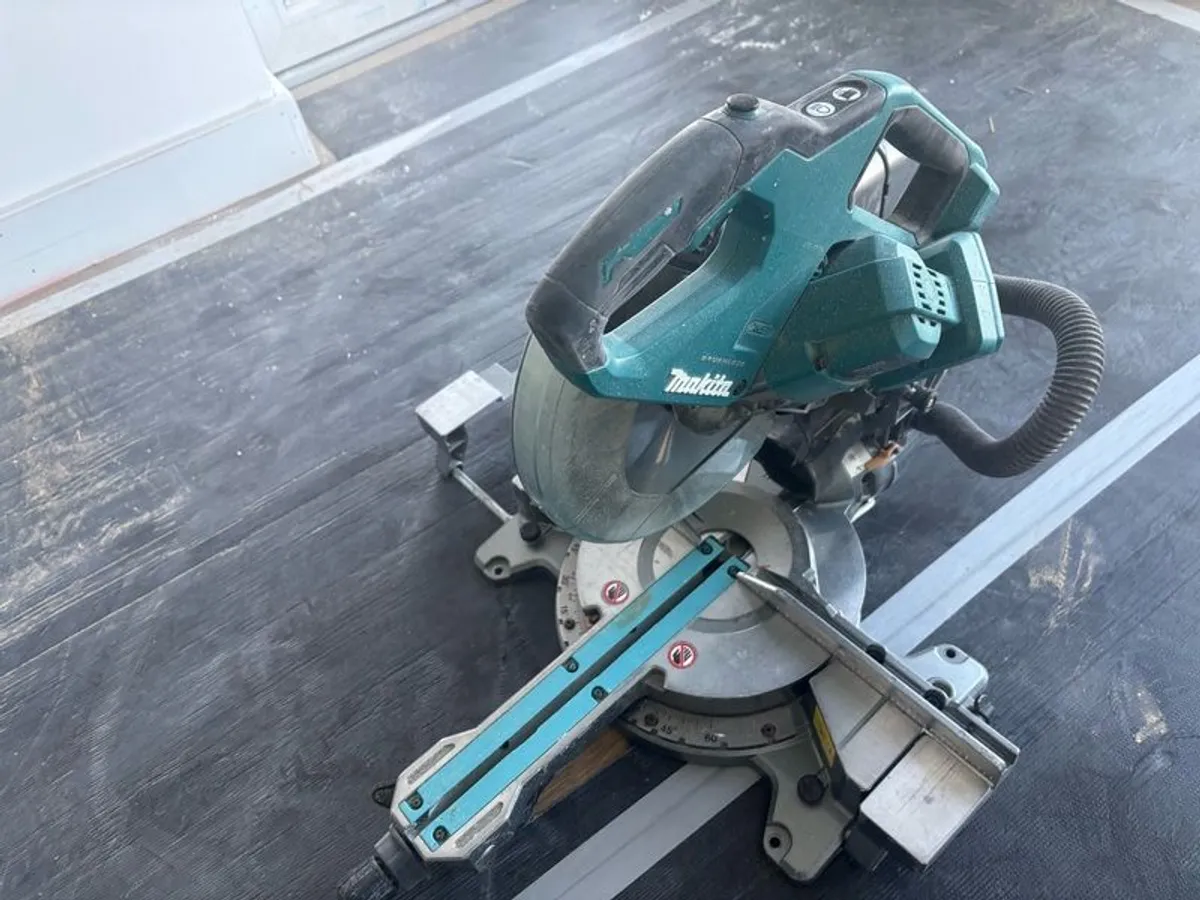makita ls002g 40v mitre saw - Image 2