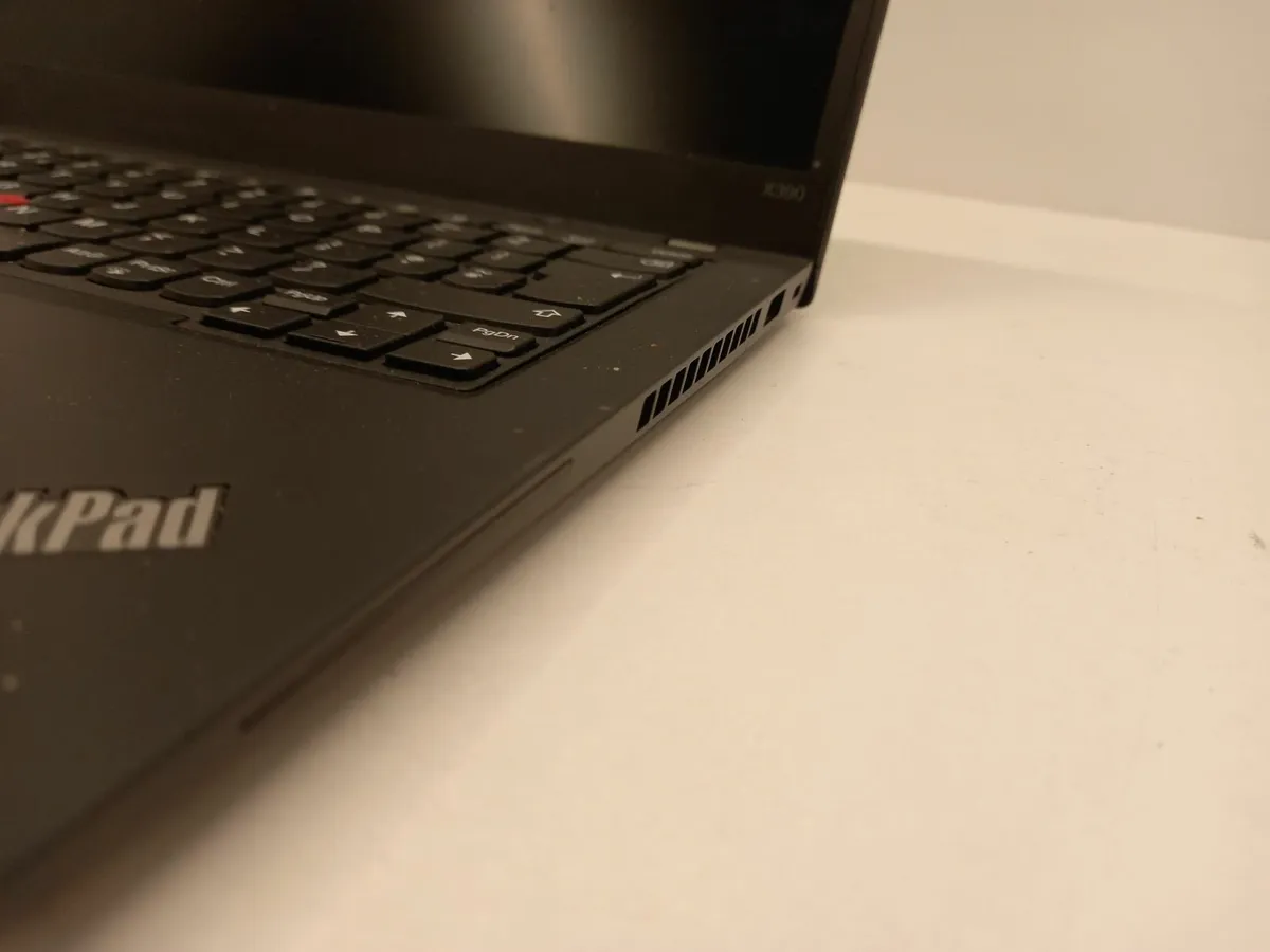 Online Auction Of A LENOVO ThinkPad & More! - Image 3