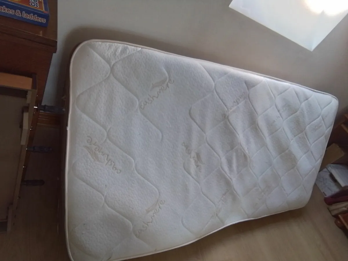 Single Bed - Image 2