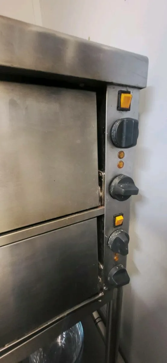 PIZZA OVEN - Image 2