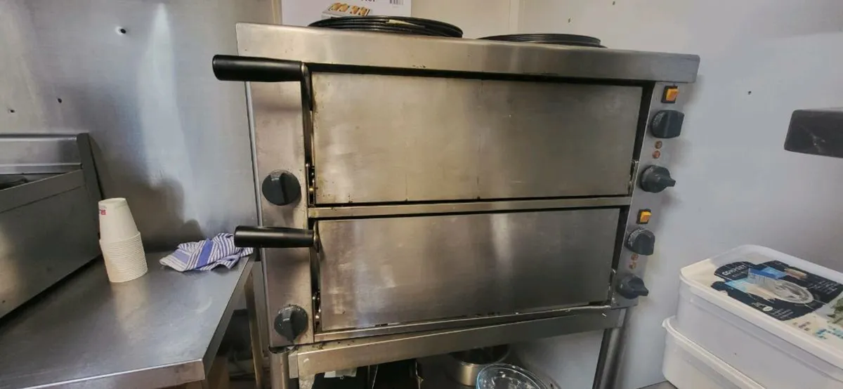 PIZZA OVEN - Image 4