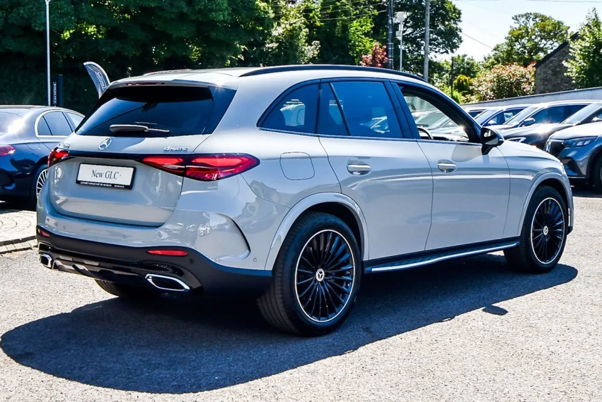 Mercedes-Benz GLC-Class 220d AMG 4matic Night Pac - Image 2