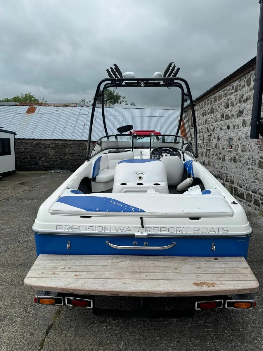Tige 20i boat - Image 1