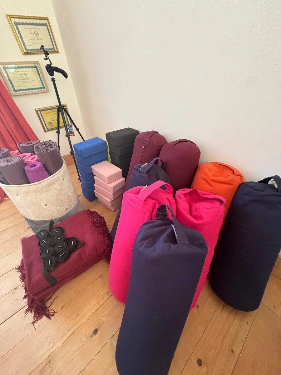 Yoga equipment - Image 1