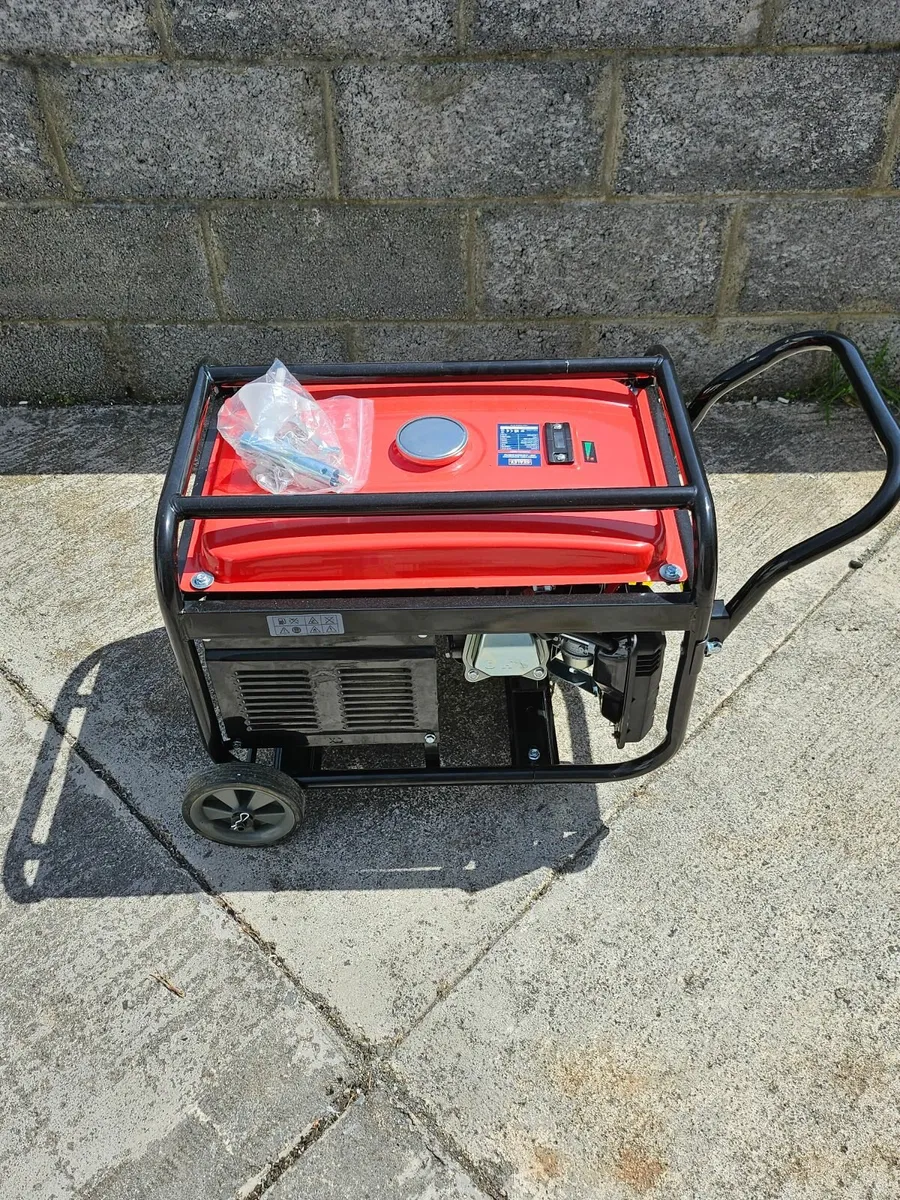 Petrol generator - Image 2