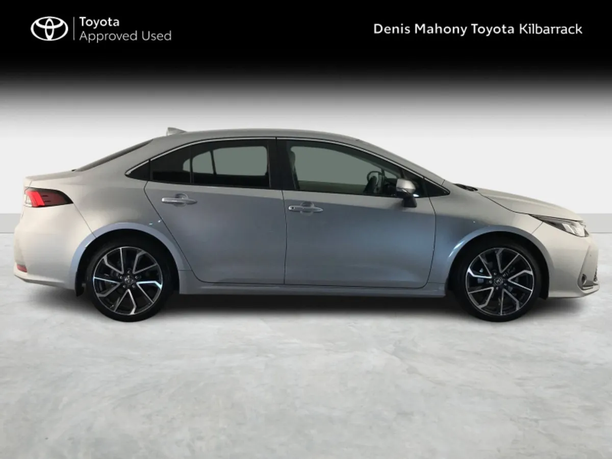 Toyota Corolla COROLLA HYBRID SOL SALOON - Image 3