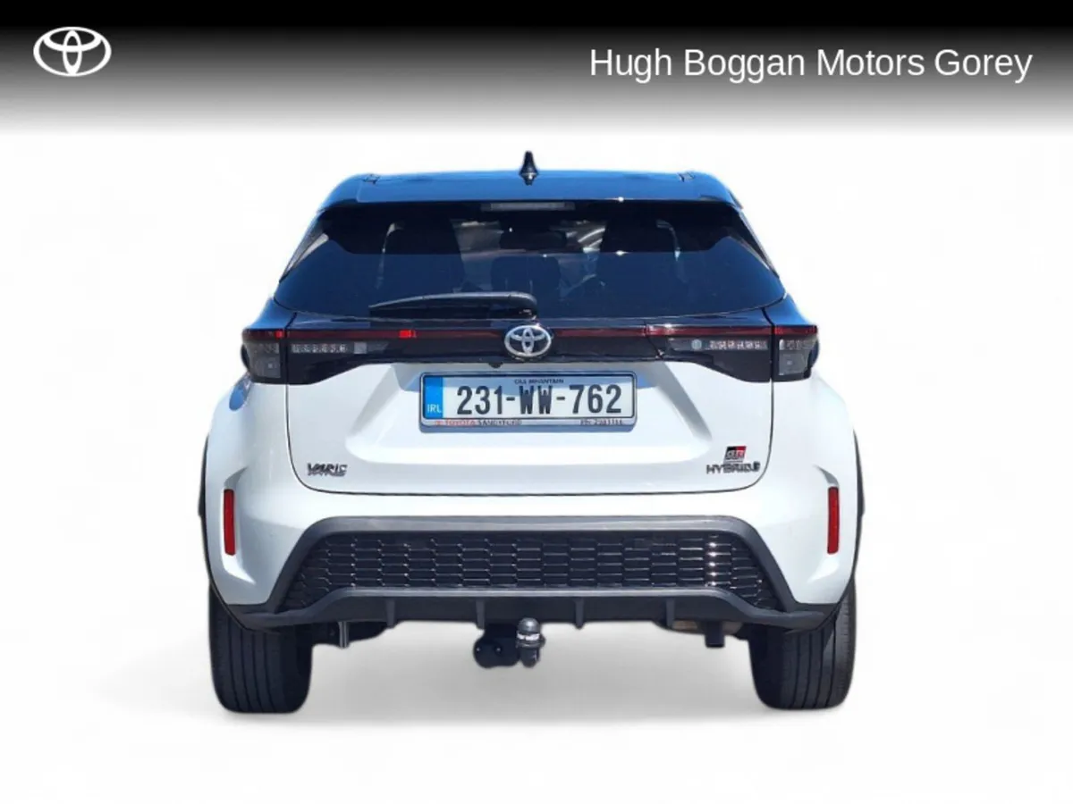 Toyota Yaris CR GR SPORT 4DR AUTO CROSS - Image 4