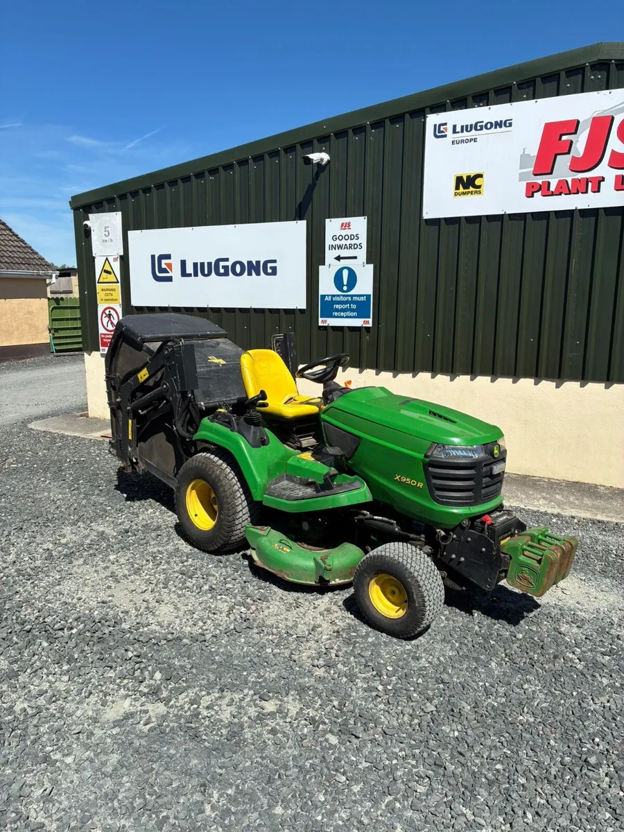 John Deere X950R Mower - Image 1