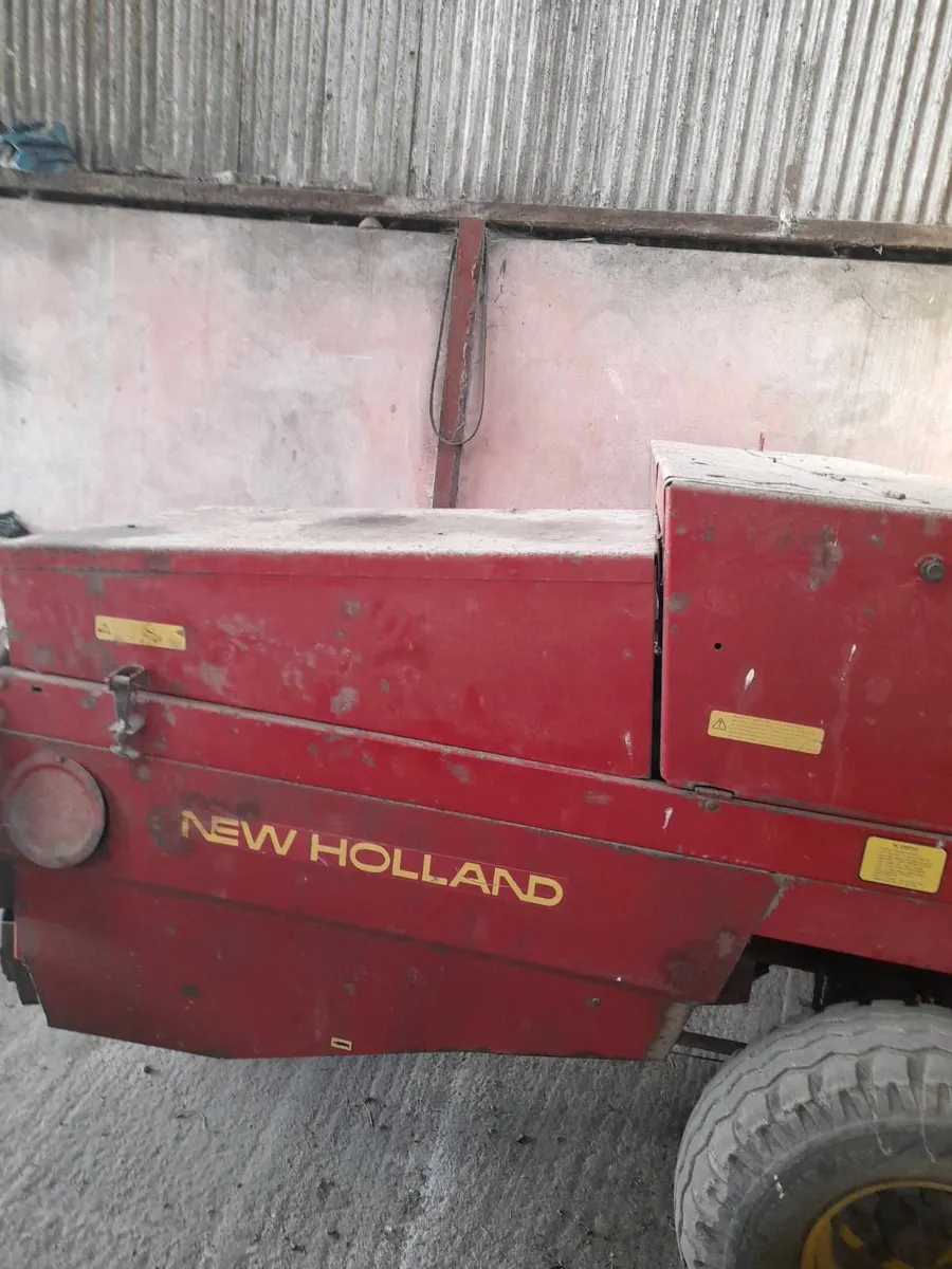 New Holland baler - Image 4